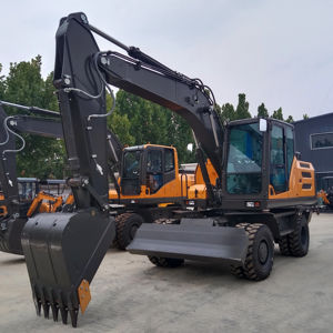 Nouvelle pelle à roues de 15 tonnes alimentée par un moteur puissant - Product Image 3