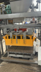 केइदोंग QT4-35B छोटे व्यवसाय विचार मशीन निर्माण मशीनरी कंक्रीट ईंट बनाने वाली मशीन - Product Image 6