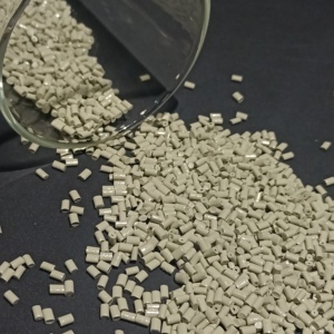 Granulés de plastique PEI gris doux |   Résine d'ingénierie de qualité supérieure avec finition mate pour les boîtiers électroniques et les composants industriels - Product Image 4