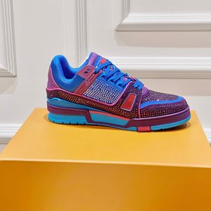 รองเท้าผ้าใบแฟชั่นหรูหราสไตล์เรโทรลำลองสำหรับผู้หญิงและผู้ชาย  หนังวัวแท้  วัสดุ TPU  ออกแบบโดยดีไซเนอร์  ใส่สบาย เหมาะสำหรับเล่นสเก็ตบอร์ด - Product Image 2