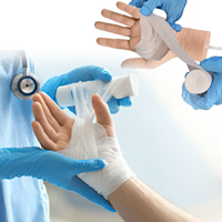 Simulador de heridas de bala de silicona, modelo anatómico con función de sangrado, 12cm*6.5cm*25cm, 1 mano + 3 compresas, TCCC/EMT/PHEC, uso médico