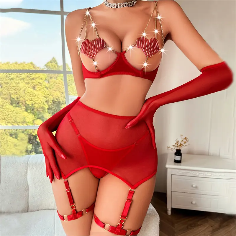 INS européen et américain Sexy Lingerie soutien-gorge tongs avec gants amour chaîne Sexy Perspective maille cinq pièces ensemble