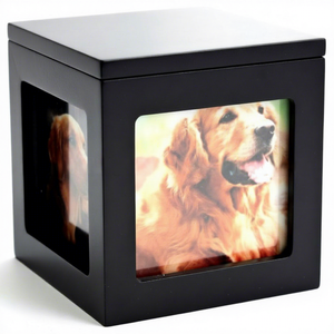 Urna Funeraria de Madera Estilo Americano con Marco para Foto de Mascota, por Brassworld India - Product Image 1