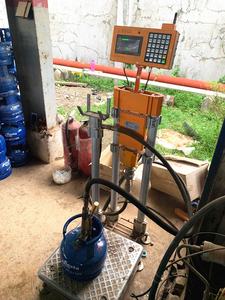 Máquina de Llenado de Cilindros de GLP Semiautomática con Pantalla Digital de Buena Calidad, Boquilla de Llenado de Válvula de Papel Variada, Recarga de Butano - Product Image 2