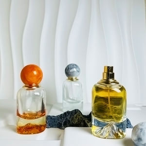 Hoogwaardige groothandel luxe fancy vulkaanparfum glazen flessen 30ml 50ml 100ml met aangepaste logo verstuiverdop en -dopje - Product Image 2