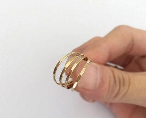 GP US 1,4mm 14k Vergoldeter Dünner Gehämmerter Zarter Ring Gold Alltäglicher Filigraner Funkelnder Ring Permanenter Schmuckring Damen Großhandel - Product Image 4
