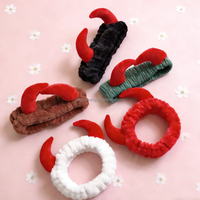 Bandeau en peluche doux et élastique en flanelle polaire corail, avec cornes colorées et mignonnes, réutilisable, antidérapant, pour le lavage du visage, le yoga, le spa et le sport, thème Noël