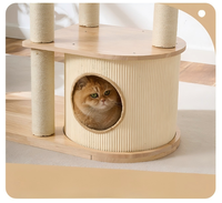 Arbre à chat en bois massif, arbre à chat intégré avec lit pour chat, tour pour chat domestique peu encombrante avec baril à gratter en sisal