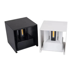 โคมไฟติดผนัง LED ทรงลูกบาศก์12W AC85-265V ปรับ IP65ได้กันน้ำใช้พลังงานแสงอาทิตย์พร้อมตัวเครื่องพีซี - Product Image 4