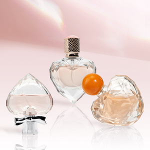 Flacon de parfum en forme de cœur Mk 50 ml avec bouchon papillon, distributeur de parfum en verre pour le transfert - Product Image 2