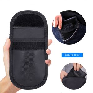 เคสกุญแจรถยนต์คาร์บอนไฟเบอร์ซิลิโคนไฟเบอร์กลาสแฟชั่น ป้องกัน RFID พร้อมพวงกุญแจ ป้องกันสัญญาณ  กระเป๋าใส่กุญแจ - Product Image 2
