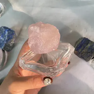 Individueller Naturkristall Rohstein Parfümflasche Kappe Schönheit Rose Quarz Jade Stein Marmor Flasche Kappe Make-up-Werkzeuge