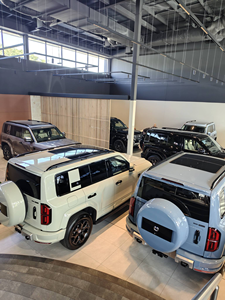 2026 Denza <span class=keywords><strong>B5</strong></span> Híbrido Enchufable BYD Denza <span class=keywords><strong>B5</strong></span> Vehículo de Nueva Energía Coches con Volante a <span class=keywords><strong>la</strong></span> Derecha BYD Leopard 5 Vehículo Todoterreno - Product Image 4