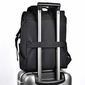 Sac à dos en similicuir avec motif de requin personnalisé pour les voyages, sac à dos portable de luxe avec impression 3D pour adolescents - Product Image 4