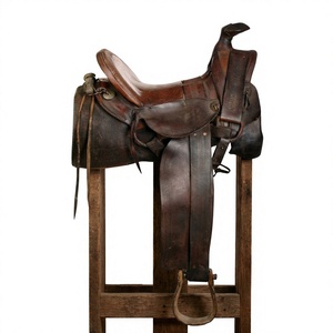 BS International NA84 Última Llegada Silla de Montar Inglesa Sostenible de Cuero Genuino de Búfalo con Estructura de Madera y Herrajes SUS304 para Hombre y Mujer - Product Image 1