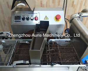 เครื่องเคลือบช็อกโกแลตแบบอัตโนมัติสำหรับโดนัทขนาดเล็ก ขนมหวาน และอื่นๆ พร้อมระบบทำความเย็นและสายพานลำเลียง - Product Image 4