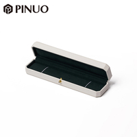 Ensemble de boîtes à bijoux PINUO en cuir PU blanc, coffret cadeau pour mariage, fiançailles, bague, collier, logo personnalisé