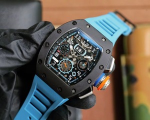 Reloj Cronógrafo Skeleton para Hombre, Caja Tonneau, Correa de Goma Azul, Subesferas Multifunción, Estilo Deportivo de Carreras, Reloj Automático - Product Image 3