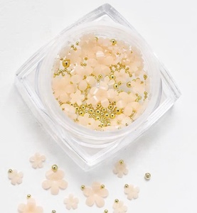 6 unids/bolsa colorida Flor de cinco pétalos que cambia de Color <span class=keywords><strong>con</strong></span> pequeña bola de acero 3D resina flor blanca mezcla decoración de <span class=keywords><strong>uñas</strong></span> - Product Image 6