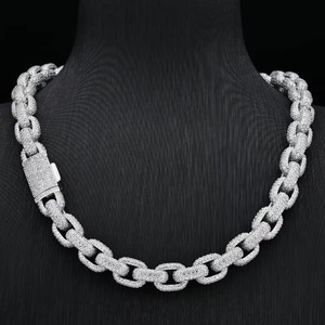 Chaîne cubaine de luxe en acier inoxydable de qualité supérieure, style Iced Out, collier Bling tendance, disponible à prix abordable - Product Image 4