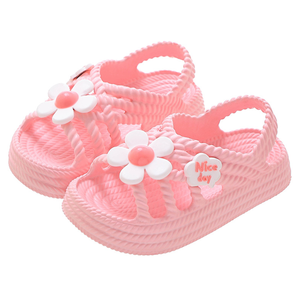 Chaussons d'été pour enfants, motif floral, confortables pour les filles de 2 à 8 ans, antidérapants, tongs de plage, chaussures pour enfants à la maison - Product Image 6