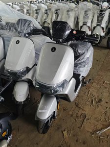 มอเตอร์ไซค์ 1000W สำหรับผู้ใหญ่ ดิสก์เบรก 72V 32A มอเตอร์ไซค์สำหรับผู้ใหญ่ - Product Image 2