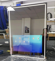 Interaktiver 32/43/49/55/65 Zoll Touchscreen Fitness LCD Magic Mirror Wasserdichter Badezimmer Werbe-TV mit IP65-Zertifizierung