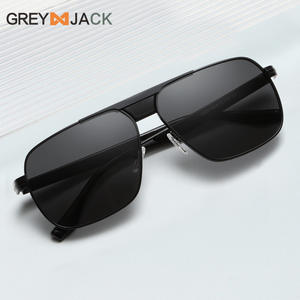 Gafas de sol polarizadas Greyjack para hombre, montura metálica negra, lentes TAC, protección UV400 para conducir, pescar, hacer ciclismo y salidas - Product Image 3