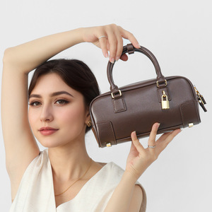 Sac bowling pour femme en cuir véritable, design <span class=keywords><strong>de</strong></span> niche, vintage, avec fermeture éclair et boucle <span class=keywords><strong>de</strong></span> verrouillage, bandoulière unique, Nouveauté 2026 - Product Image 3