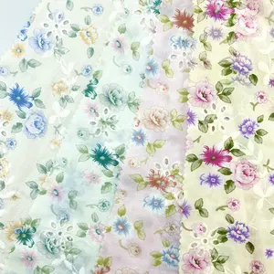 Tissu tissé en popeline verte rose à imprimé floral 100% coton voile suisse brodé pour robe de dame