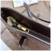Bolso de Mano de Gran Capacidad con Relieve para Mujer, Bolso de Hombro con Superficie Texturizada para Oficina y Trabajo