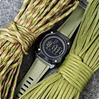 Montre numérique de sport tactique de luxe rétro résistante aux chocs avec affichage de la date et du jour de la semaine pour homme et garçon, cadeau, étanche