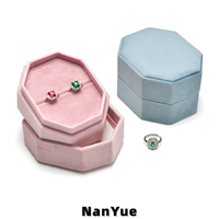 Nouvelle boîte à bagues octogonale de luxe en velours, étui de rangement pour bijoux de fiançailles, étui de présentation de bague de mariage avec logo personnalisé, étui cadeau pour bague en diamant