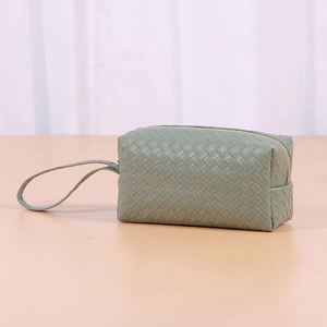 Nouvel Arrivage Pochette de Maquillage Géométrique Personnalisable Réutilisable, Pochette à Cils, Pochette Rigide pour Femmes, Mini Sac à Main - Product Image 6