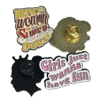 Pin de solapa de esmalte duro suave de Metal con logotipo personalizado, broches bonitos con palabras personalizadas para sombreros, ropa