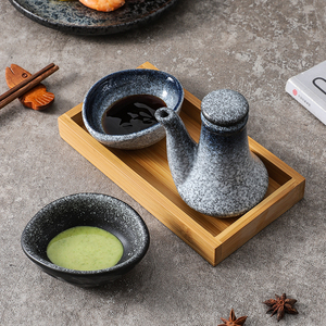 Salsa de soja de cerámica japonesa y botella de vinagre Sushi Salsera para hoteles y restaurantes - Product Image 3