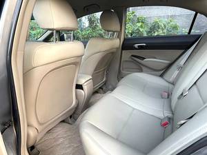 Honda Ci Vic 1.8 LXi Classic Auto 2009, berline japonaise d'<span class=keywords><strong>occasion</strong></span>, moteur fiable et conduite amusante, excellent rapport qualité-prix, <span class=keywords><strong>compacte</strong></span> - Product Image 6