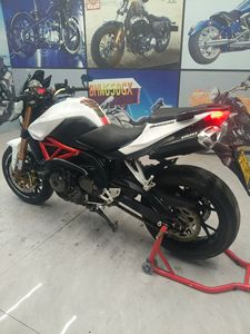 Motociclette Usate <span class=keywords><strong>Benelli</strong></span> <span class=keywords><strong>BN</strong></span> 600, Moto 600cc ad Alte Prestazioni, Moto Stradale in Condizioni Originali, Prezzo Conveniente - Product Image 4
