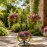 Support de pot de fleurs solaire à 3 paniers avec cadre en fer courbé, paniers en fibre de coco, décoration de jardin, patio, cour