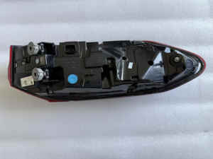 63217421113 63217421117 63217421114 63217421118 Conjunto de Luz Trasera Izquierda y Derecha Original, Nuevo y Genuino para <span class=keywords><strong>BMW</strong></span> <span class=keywords><strong>X6</strong></span> <span class=keywords><strong>2023</strong></span> - Product Image 4