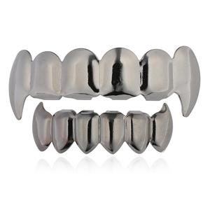 Hip Hop Gold Brace Grillz Cuerpo <span class=keywords><strong>de</strong></span> latón <span class=keywords><strong>de</strong></span> moda Vampiro Lobo Dientes Rejilla Estilo para fiestas Bodas Compromisos Aniversarios - Product Image 4