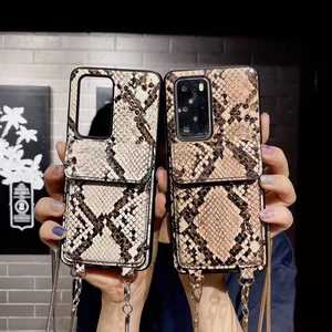 Étui de protection de luxe <span class=keywords><strong>avec</strong></span> porte-cartes et <span class=keywords><strong>chaîne</strong></span> bandoulière pour iPhone et <span class=keywords><strong>coque</strong></span> de téléphone portable <span class=keywords><strong>Samsung</strong></span> - Product Image 1