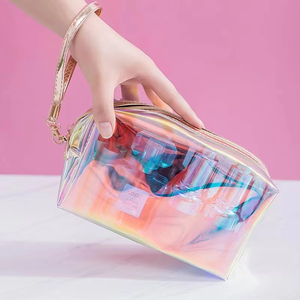Bolsa de Cosméticos de Viaje Transparente de TPU de Alta Calidad para <span class=keywords><strong>Mujer</strong></span>, con Cierre de Cremallera, Moderna, Resistente al Agua, para Artículos de Tocador, con Diseño Láser - Product Image 3