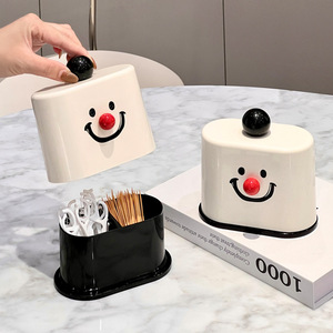 Porte-cure-dents en forme de visage souriant, boîte de rangement de bureau en plastique avec nez rouge et couvercle noir, pour la cuisine ou le salon - Product Image 1