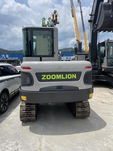 Mini-excavatrice hydraulique Zoomlion ZE60G avec une capacité de 6 tonnes, une benne de 0,23 mètre cube, un moteur Yanmar, une pompe et des composants PLC essentiels - Product Image 2