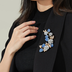 Broche en pierres précieuses naturelles de qualité supérieure, accessoires de luxe faits à la main, design personnalisé - Product Image 6