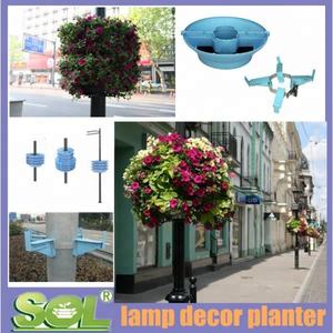 Pot de fleurs suspendu auto-arrosant empilable, jardinière décorative verticale pour poteau de lampe - Product Image 2