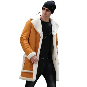 皮革和毛皮一体式男式外套。购买天鹅绒外套。祝欧美加厚长外套