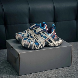 Zapatos de Lona de Alta Gama con Cordones y Malla, Marcas de Lujo con Nuevos Elementos de Diseño Modernos que Representan el Estilo de Diseñador de Alta Gama - Product Image 3