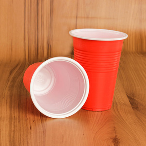 Personnalisation en gros d'usine 16 oz gobelets rouges en <span class=keywords><strong>plastique</strong></span> jetables pour la fête - Product Image 2